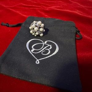 SZ 6 Brighton Pearl Knot Ring with Brighton Bag